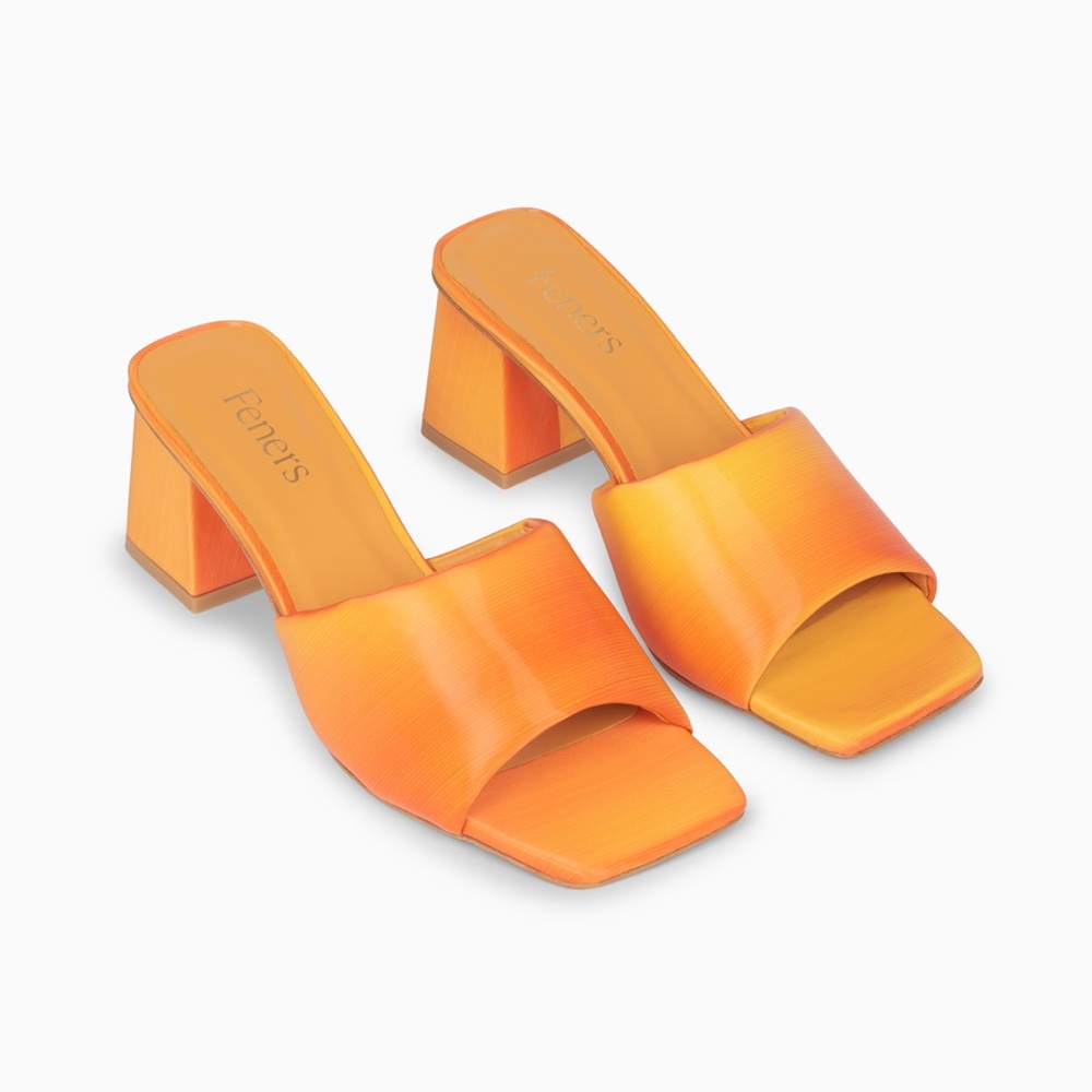 NWT | Le Mule in Spicy Orange Ombré ! Block Heel
